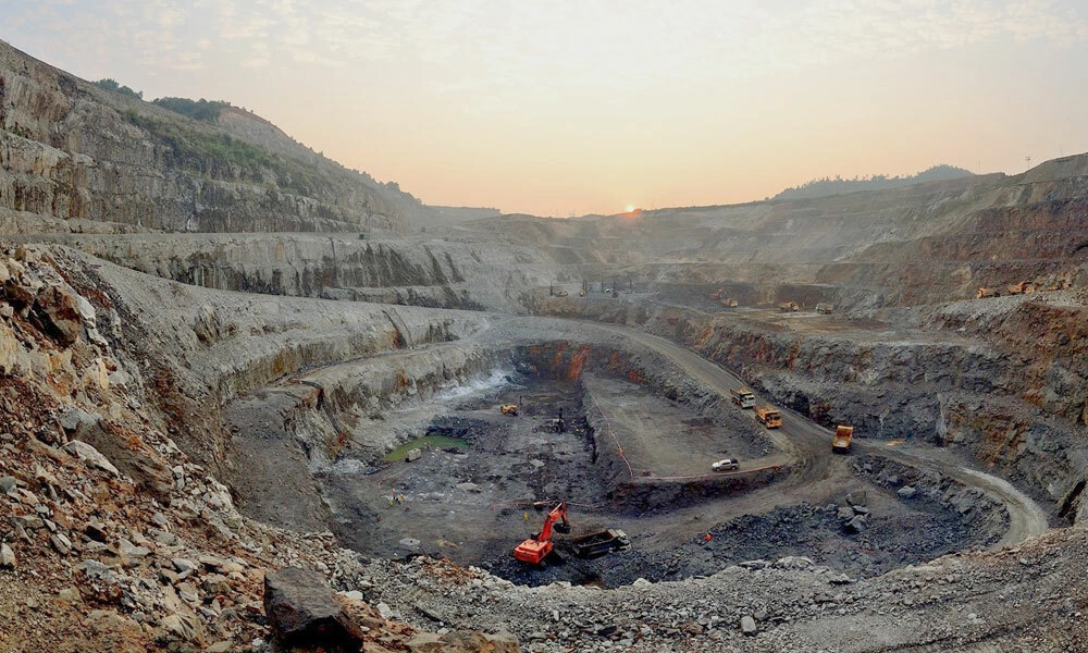OFF ROAD - MINING